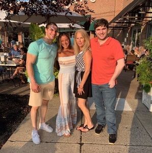 Meet your Posher, Christina